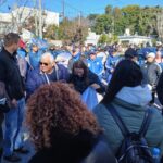 dirigentes papeleros en asamblea