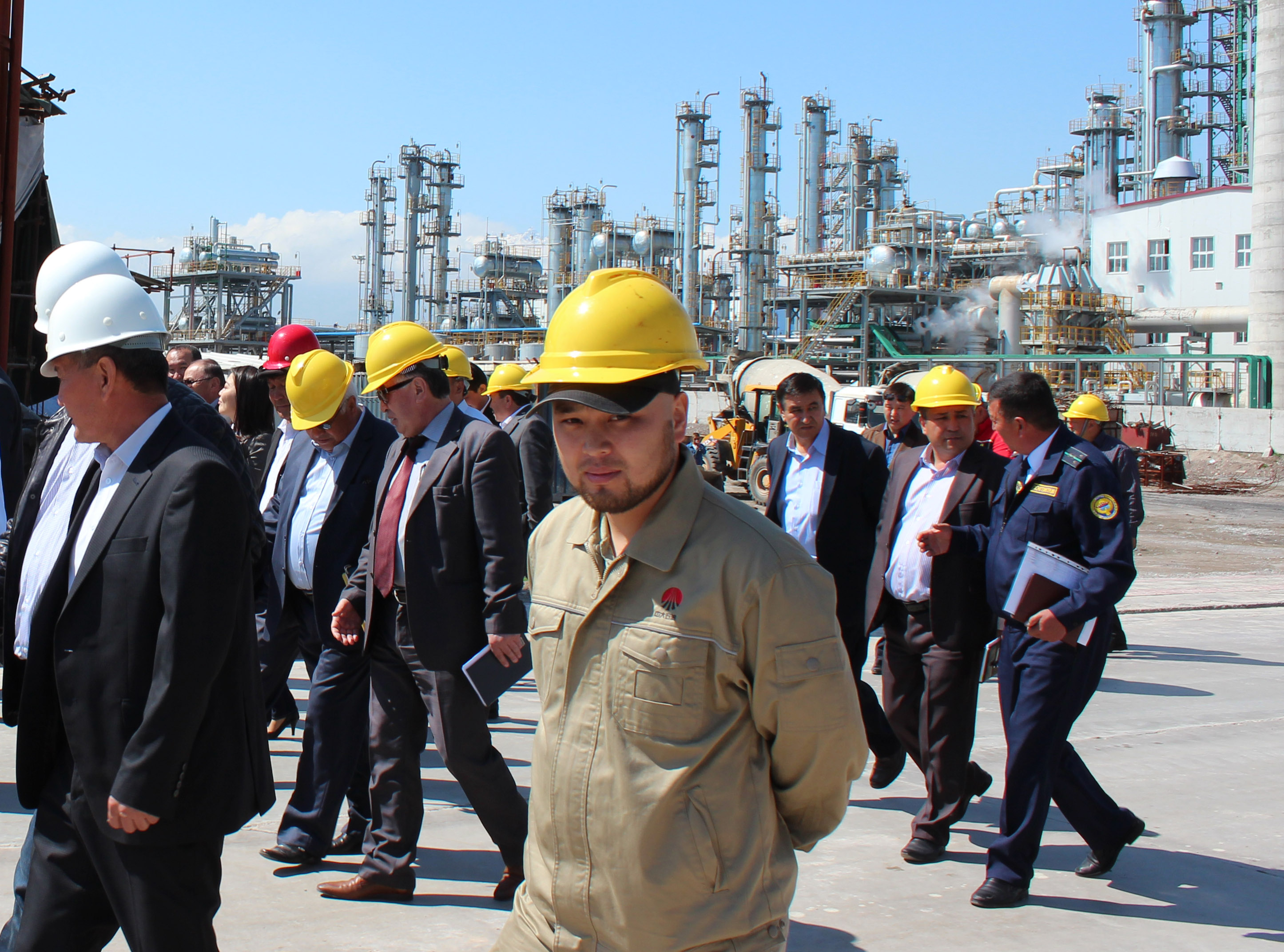 Zhanaydar Ahmetov, chairman of the local branch of IndustriALL affiliate, the Mining and Metallurgy Trade Union of Kyrgyzstan has been fired without any reason. His union is busted by Chinese-owned oil company Zhongda.