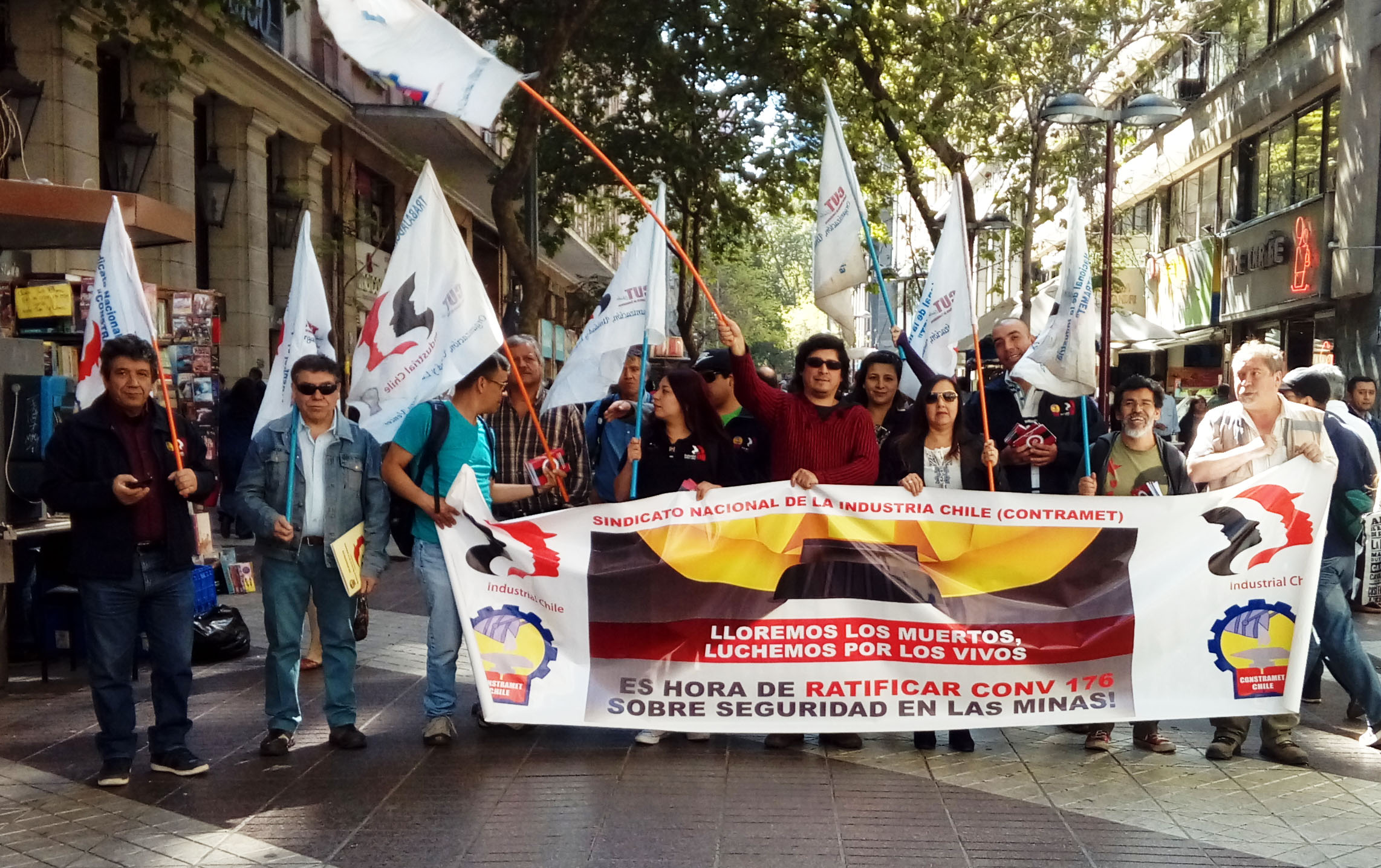 Чилийские членские организации IndustriALL проводят мобилизацию в поддержку ратификации C176