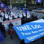 Члены подразделения 6658 Союза сталелитейщиков, Metallos, во время забастовки