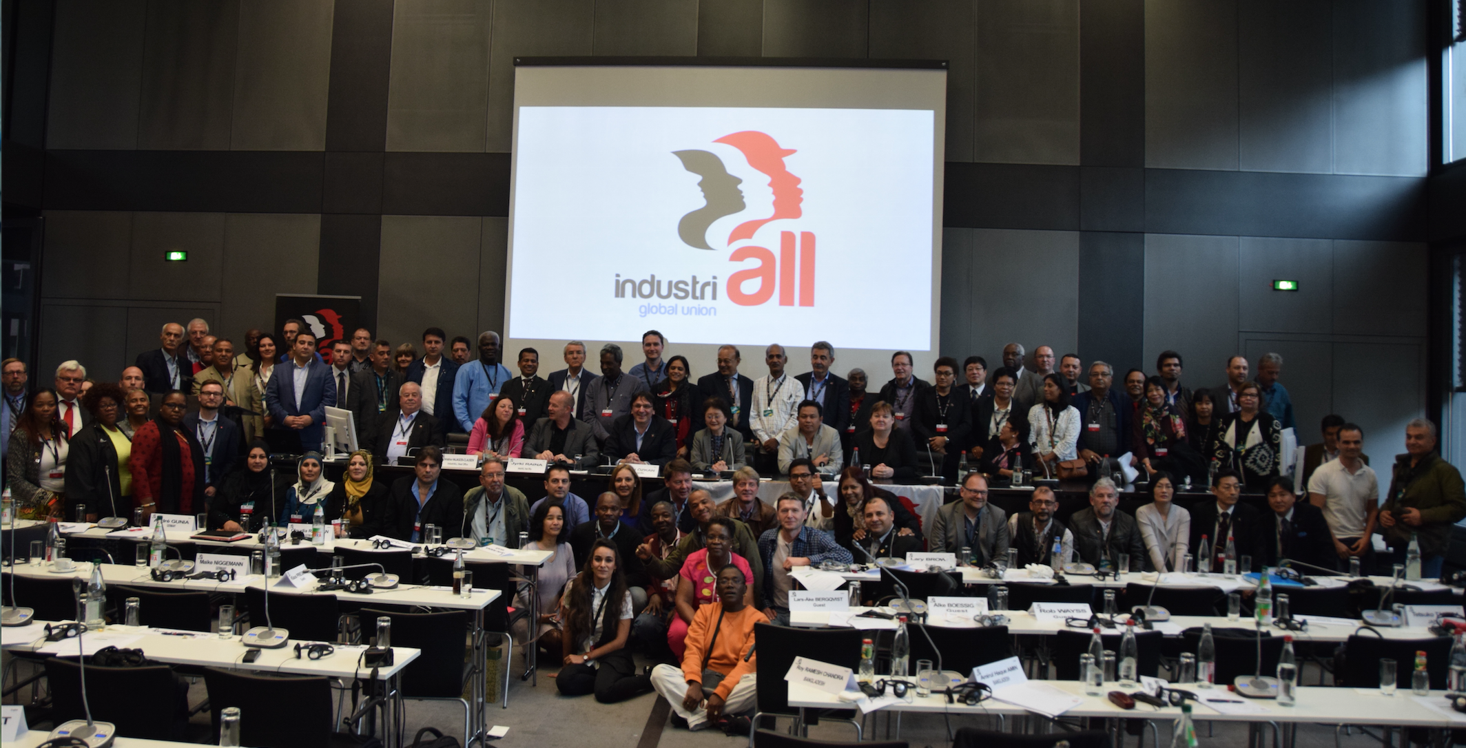 La solidaridad sindical mundial en las industrias textil, del vestido, el cuero y el calzado.