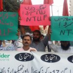 La NTUF revendiquant la réintégration immédiate des travailleurs de Schneider Electric mis à la porte