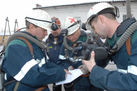 Opérations de secours à la mine de charbon Severnaya. (Photo EMERCOM de Russie, www.mchs.gov.ru