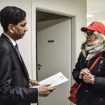 IndustriALL's assistant general secretary, Jenny Holdcroft, hands over the letter to the Bangladesh consulate in Geneva.