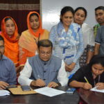 Nazma Akter supervise la signature