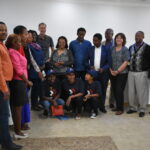 Photo de groupe à la réunion des parties prenantes