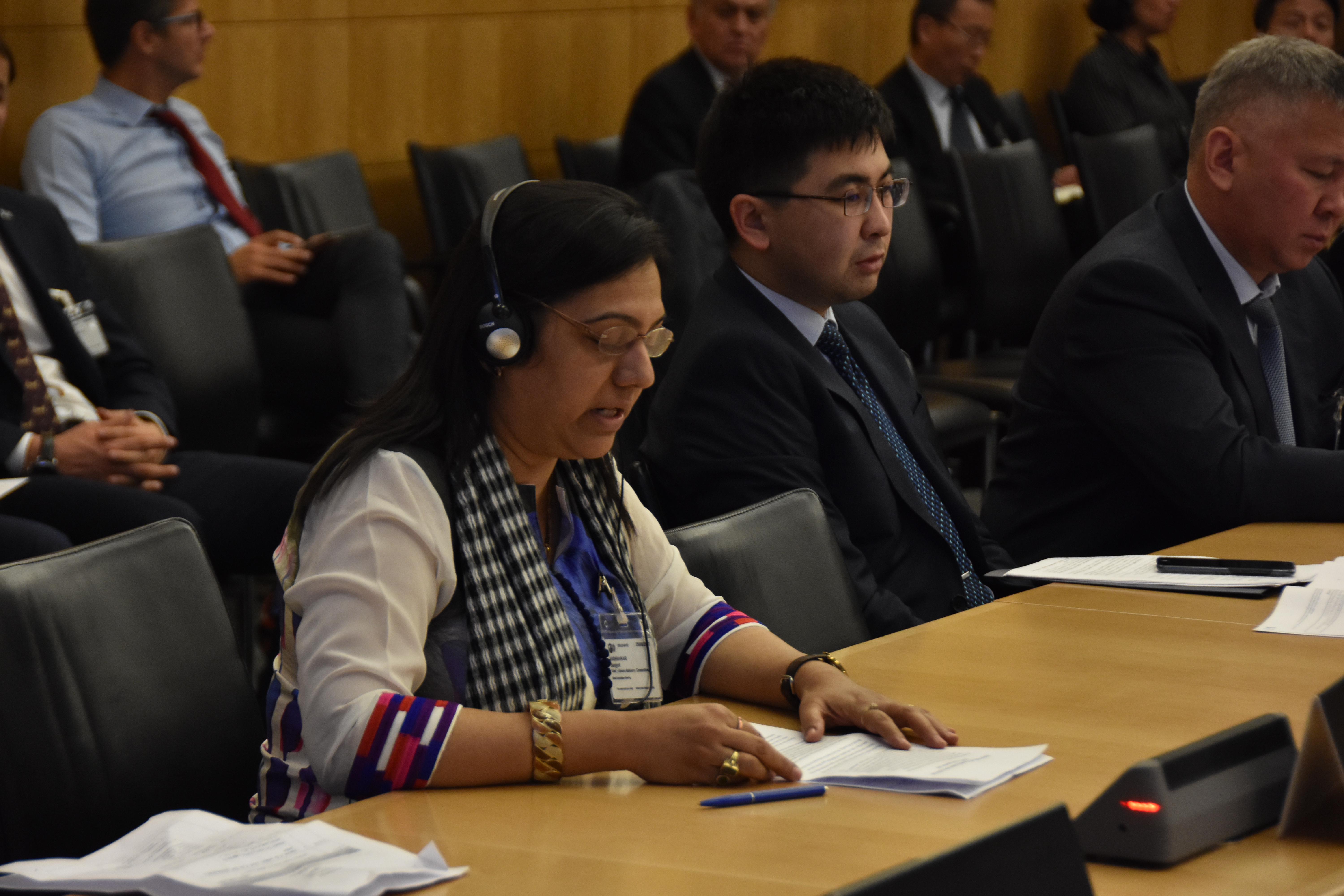 La miembro del Comité Ejecutivo de la Steel, Metal & Engineering Workers' Federation of India y copresidenta de la sección de Metales Comunes de la IndustriALL Global Union, Sanjyot Vadhavkar, hizo uso de la palabra como miembro de la Comisión Sindical Consultiva de la delegación de la OCDE, Paris (Francia).