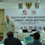 Matthias Hartwich, director for the materials industries and mechanical engineering at IndustriALL presents milestones of the campaign for respect of workers’ rights at LafargeHolcim