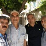Reza Shahabi con sus compañeros