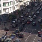 Manifestants défilant en voitures à travers les rues de Casablanca le 19 octobre 2017.