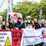 IndustriALL general secretary, Valter Sanches, calls for a global ban on asbestos at the rally. 