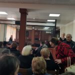 Работники «Руставского Азота» на судебном заседании 