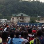 Рабочие шахты Tarkwa компании Goldfields во время забастовки в марте 2018 года в знак протеста против сокращений