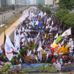 30000 рабочих участвуют в митинге в Джакарте.