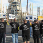 Активисты первичной организации USW № 5 около завода Chevron в Ричмонде требуют обеспечения безопасности. Источник: USW