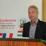 Директор IndustriALL по вопросам резиновой промышленности Хельмут Лензе