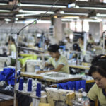 Trabajadoras de la fábrica de prendas de vestir Sakura en Yangon. IndustriALL