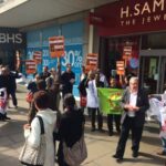 Manifestation devant H. Samuel