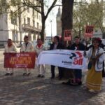 Des syndicalistes innus et mongols manifestent devant l’Assemblée générale