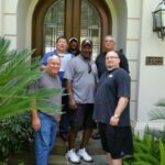 Sindicalistas de United Steelworkers en el consulado suizo en Houston, EE.UU., presionando para que Glencore ponga fin al cierre patronal de nueve meses que ha impuesto en Sherwin Alumina; también exigen que termine la represión que la empresa ejerce contra los trabajadores en otras partes del mundo. Copyright: USW